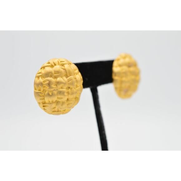 Givenchy Vintage Earrings Brushed Gold Matte Quilted Round Chunky Signed 80s 9I - Picture 4 of 10